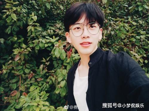 吃瓜网红桂哥是谁呀微博,吃瓜网红桂哥是谁？微博热议背后的真相