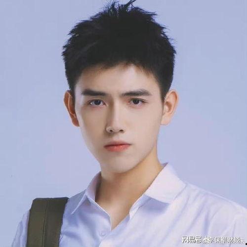 娱乐吃瓜博主陈飞宇视频